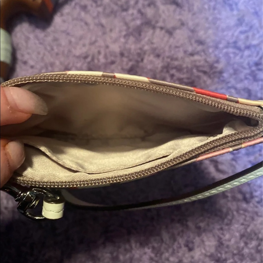 Coach wristlet - Picture 3 of 3